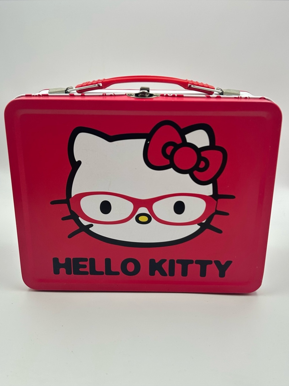 Hello Kitty 2010 glasses nerd red lunchbox lunch box tin storage